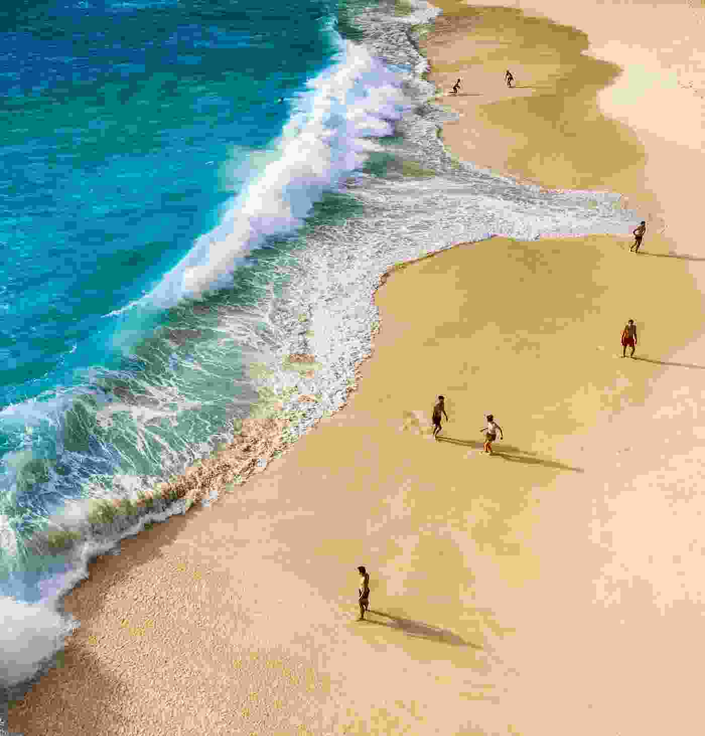 See the ocean from above and experience it